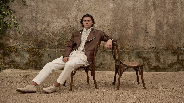 Gaya Berpakaian yang Diprediksi Tren di Tahun 2026: Nyaman, Berkarakter, dan Berkelanjutan